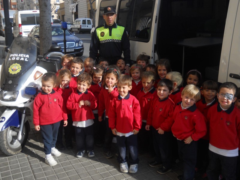 Visita Policia (12).JPG